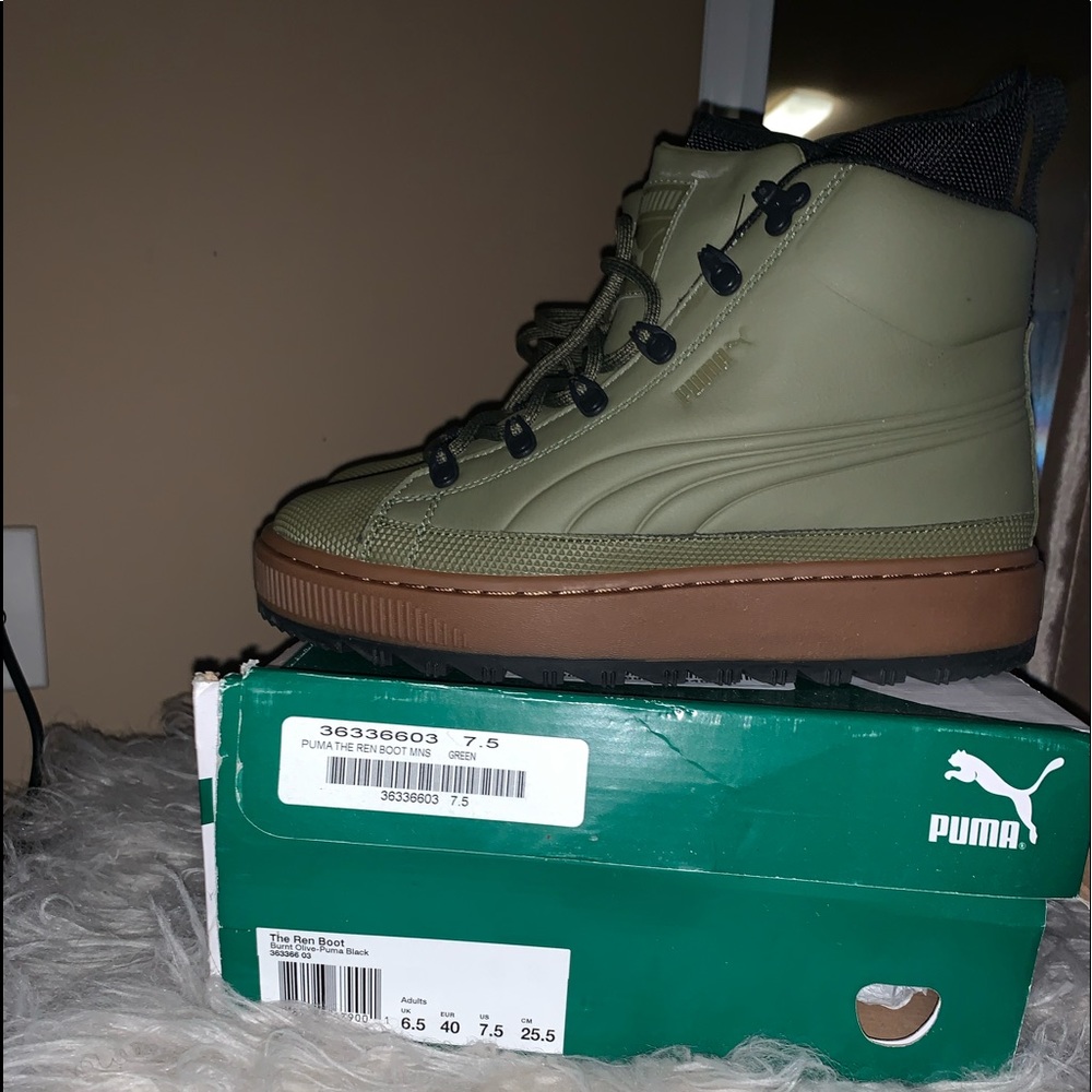 Puma boots. Brand new